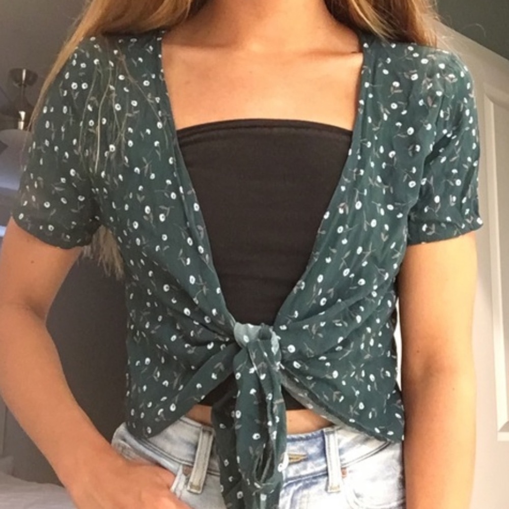 BRANDY MELVILLE - The Rae Top Green (os)